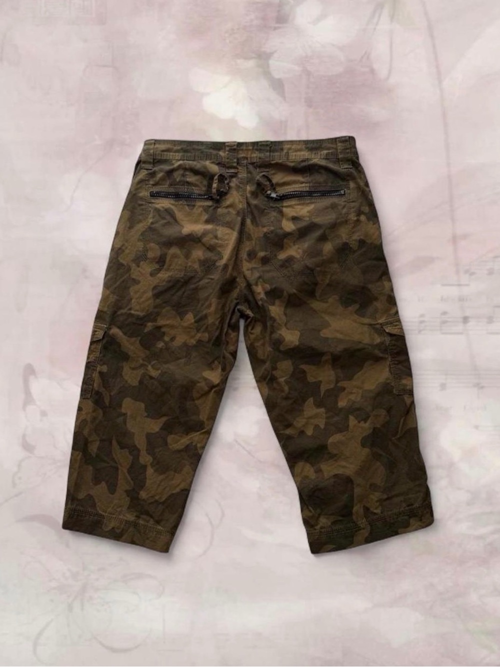 INC Camo Utility Cargo Capris - Olive Green - Picture 3 of 6